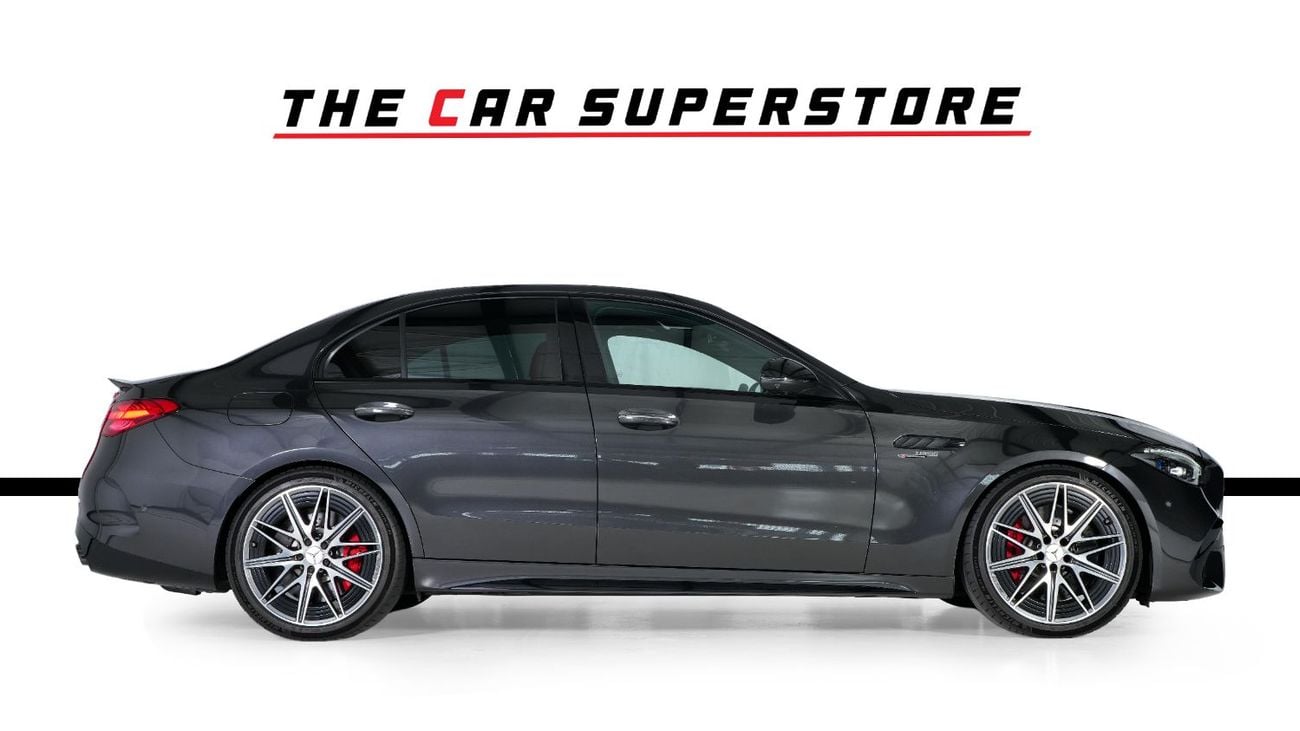 مرسيدس بنز C 63 AMG 827 KMS ONLY-Graphite Grey Metallic-The Best Sports Sedan