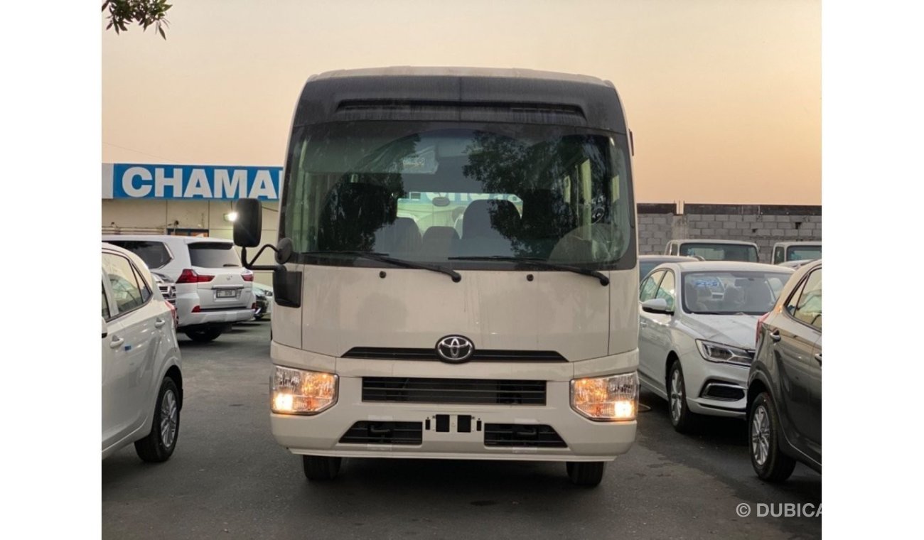 Toyota Coaster Toyota Coaster 4.2L DIESEL 2022  MODEL 23 SEATS MANUAL TRANSMISSION  Gcc specifications