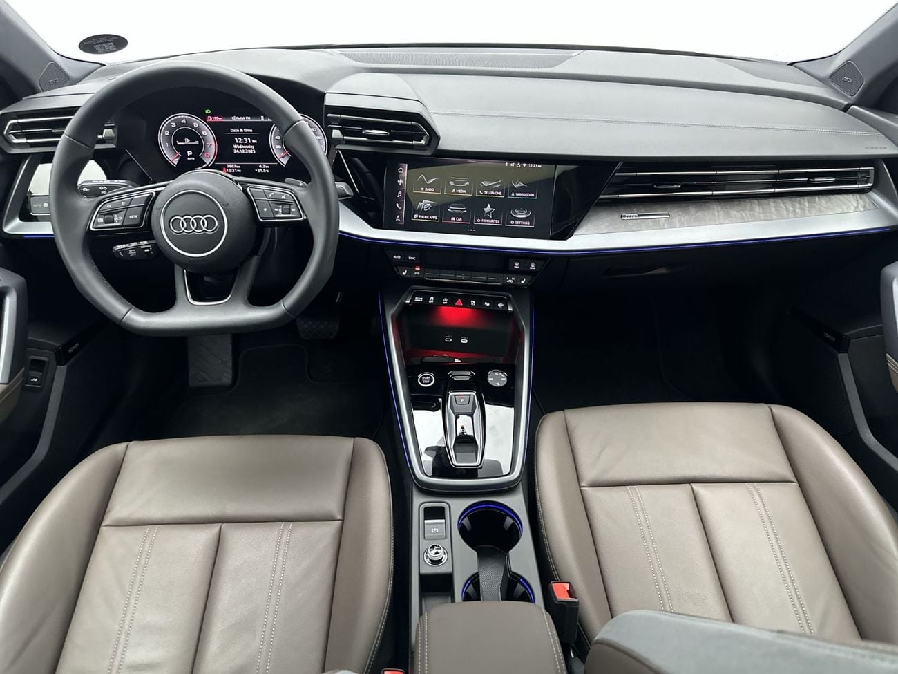 أودي A3 35 TFSI S Line 1.4L A3 Sedan S line 35 TFSI 150hp (Ref# 43551)
