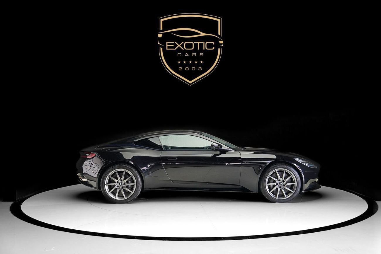 Aston Martin DB11 VOLANTE Std 4.0L