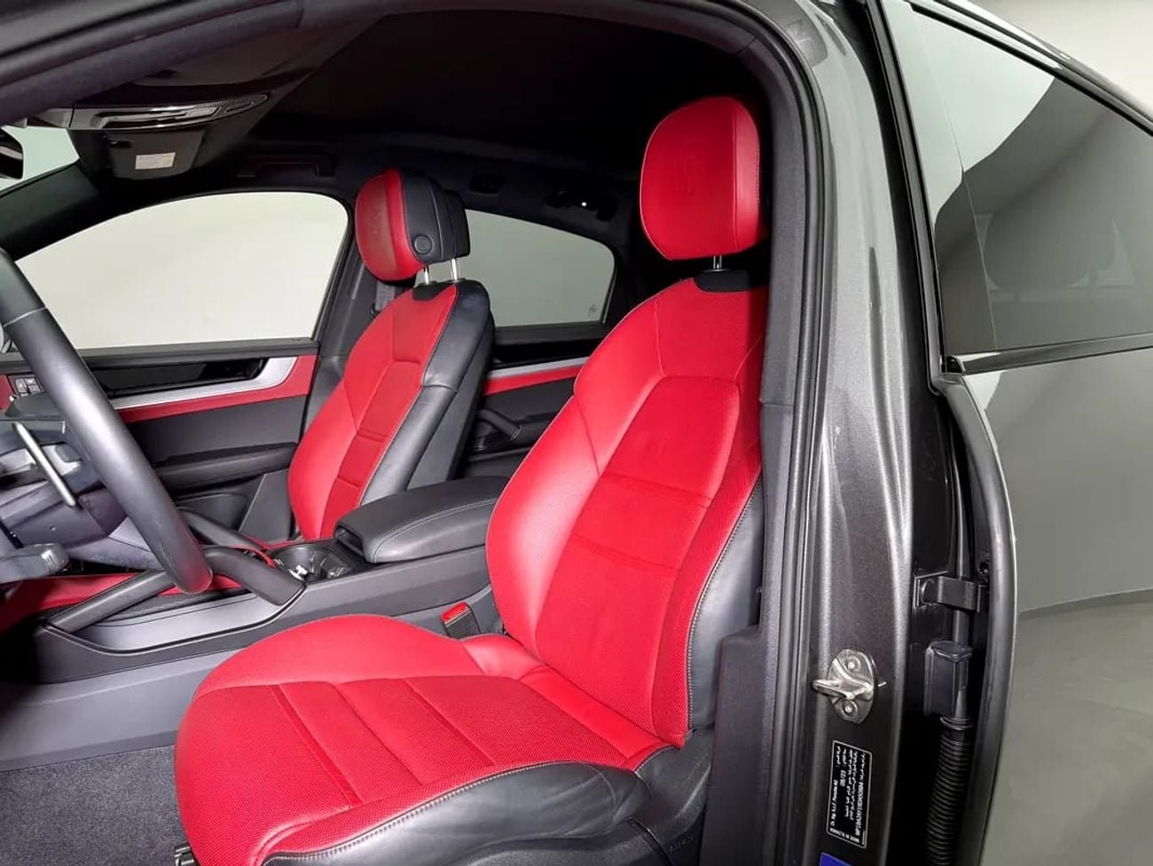 Porsche Cayenne 2024 Porsche Cayenne E-Hybrid Coupe (GCC Specs) – Grey with Red Interior