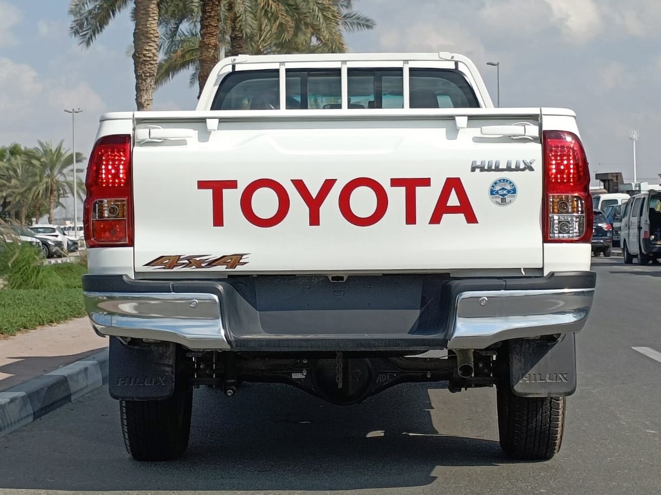 Toyota Hilux 2.7L 4CY PETROL,M/T / SINGLE CABIN / POWER WINDOW / 4WD / CODE # B154397