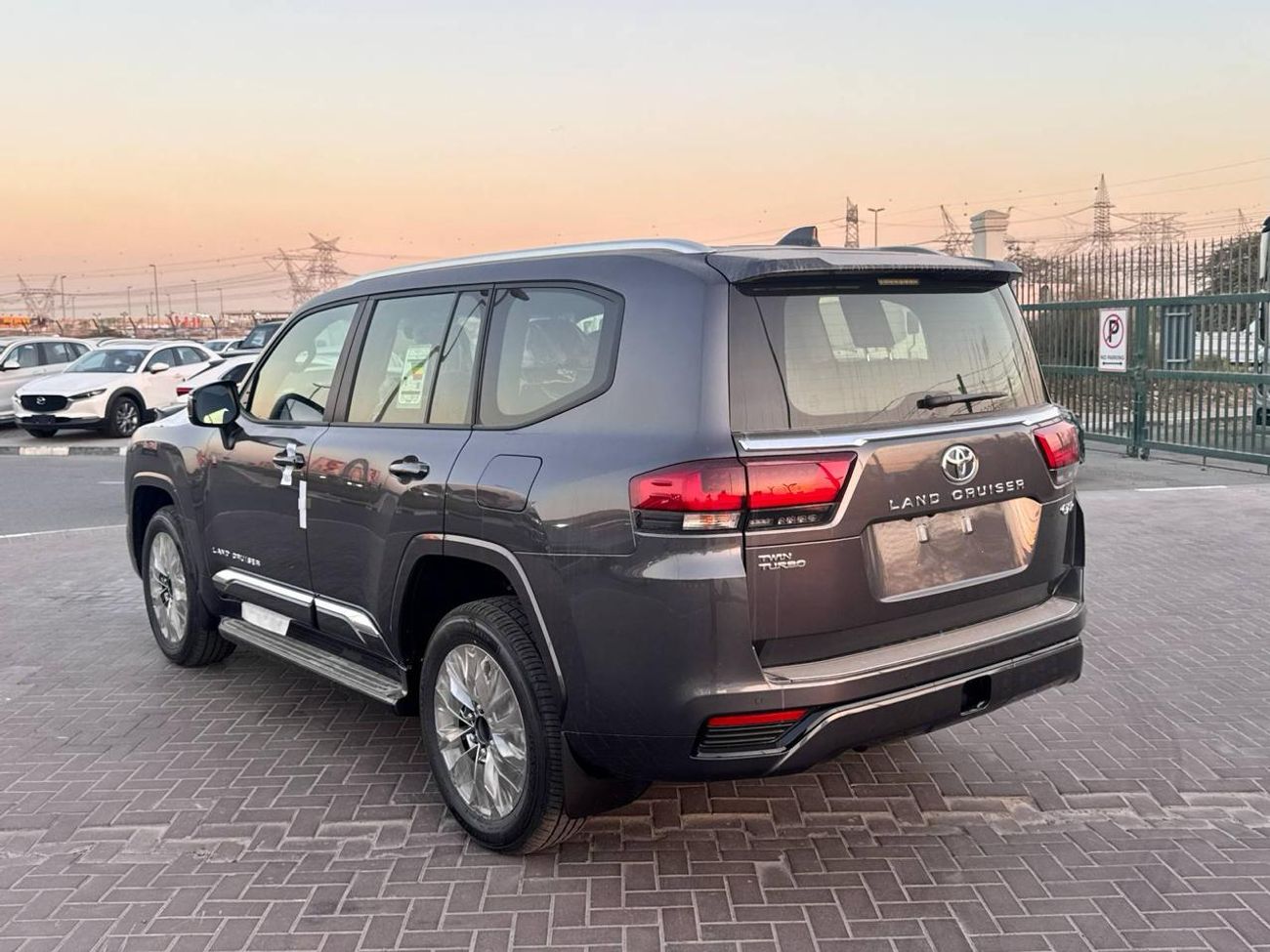 Toyota Land Cruiser TOYOTA LAND CRUISER 3.5L GXR TWIN TURBO WITH RADAR MY 2025