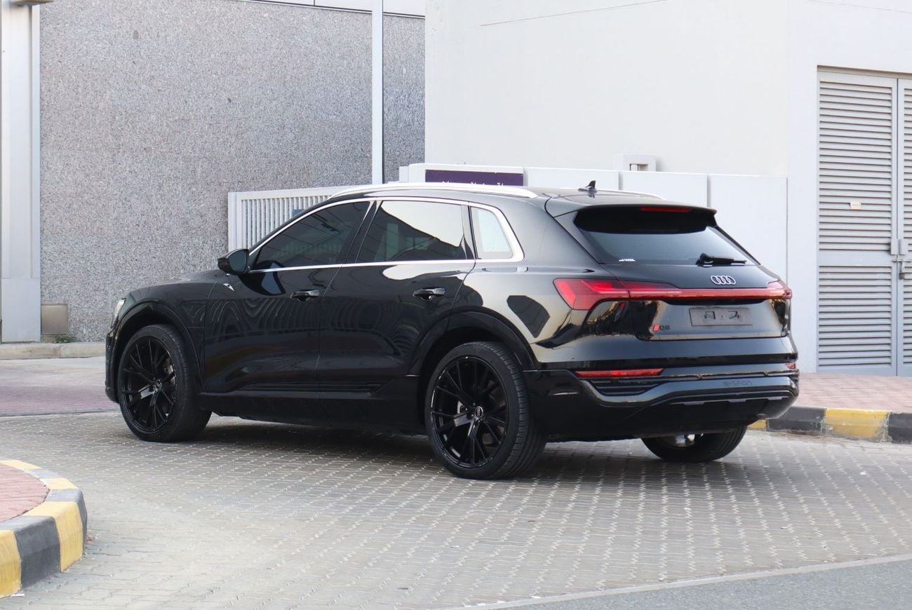 Audi Q8 etron 55 quattro S Line