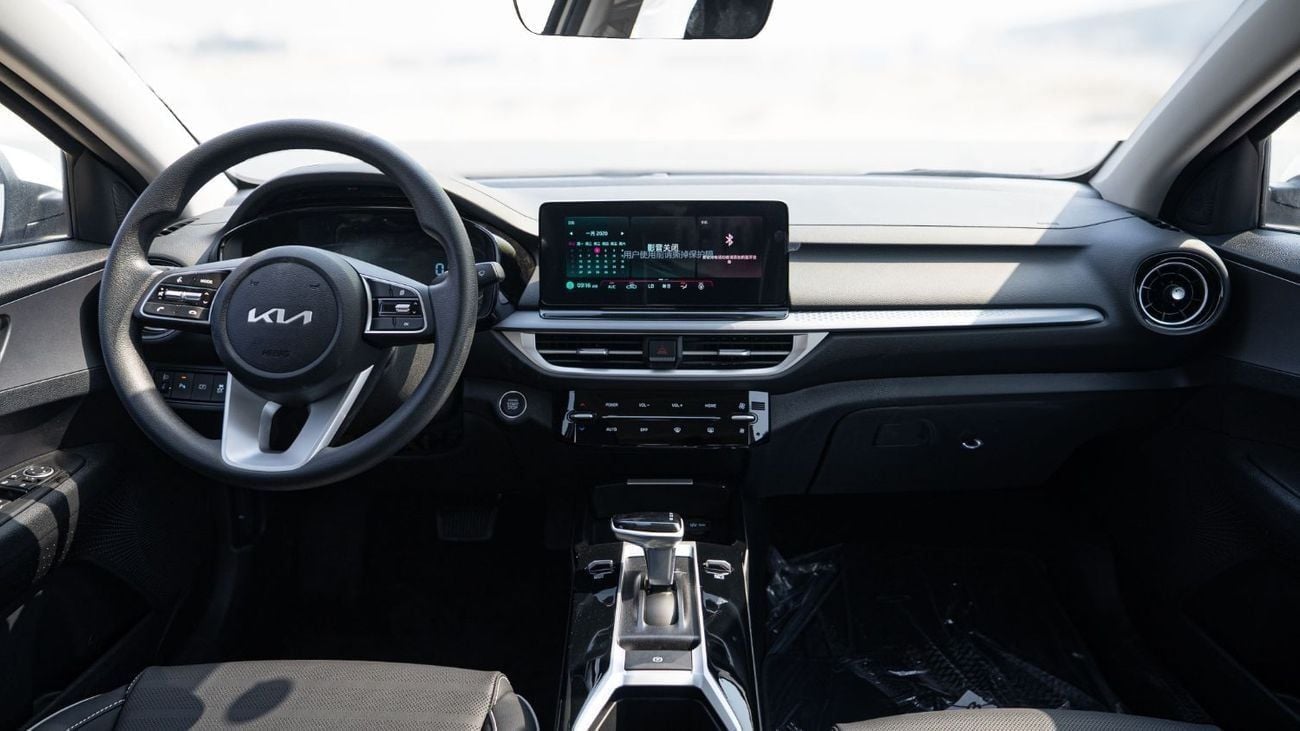 كيا K3 2025 Kia K3 Comfort Premium 1.5 - White Inside Black | Export Only