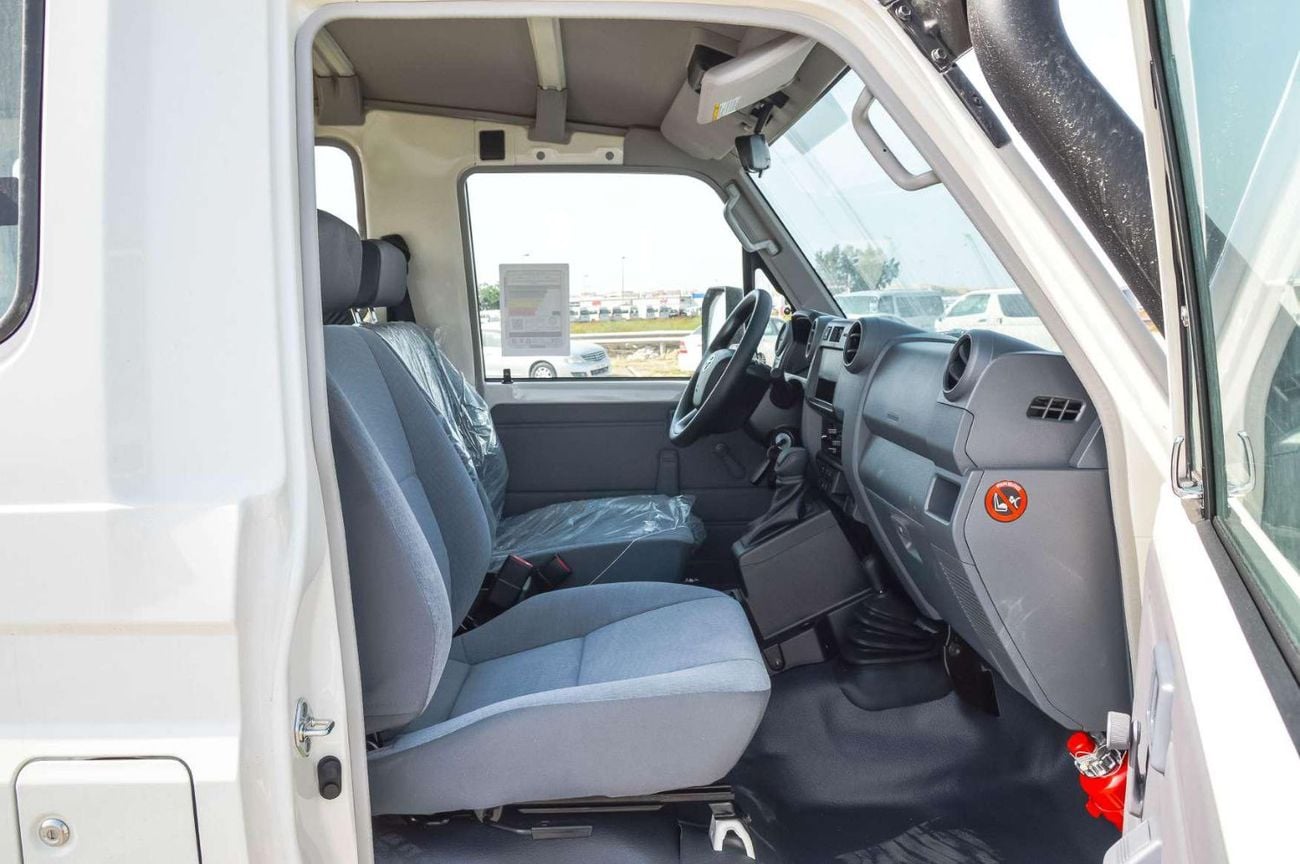 تويوتا لاند كروزر 70 TOYOTA LAND CRUISER 78 (AMBULANCE) 4.0L V6 4WD 2026