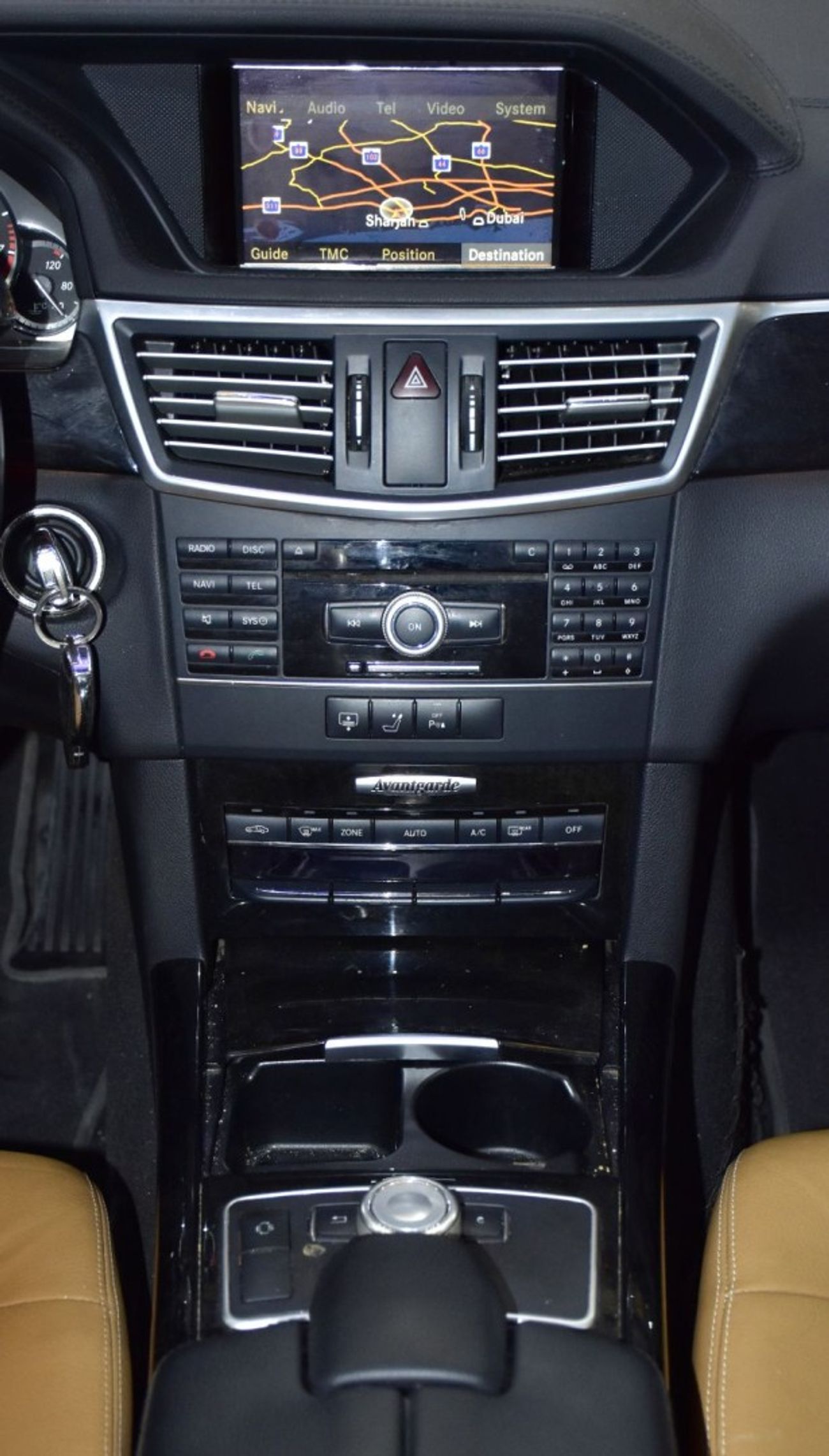 مرسيدس بنز E300 Mercedes Benz E300 ( 2011 Model ) in Burgundy Color GCC Specs