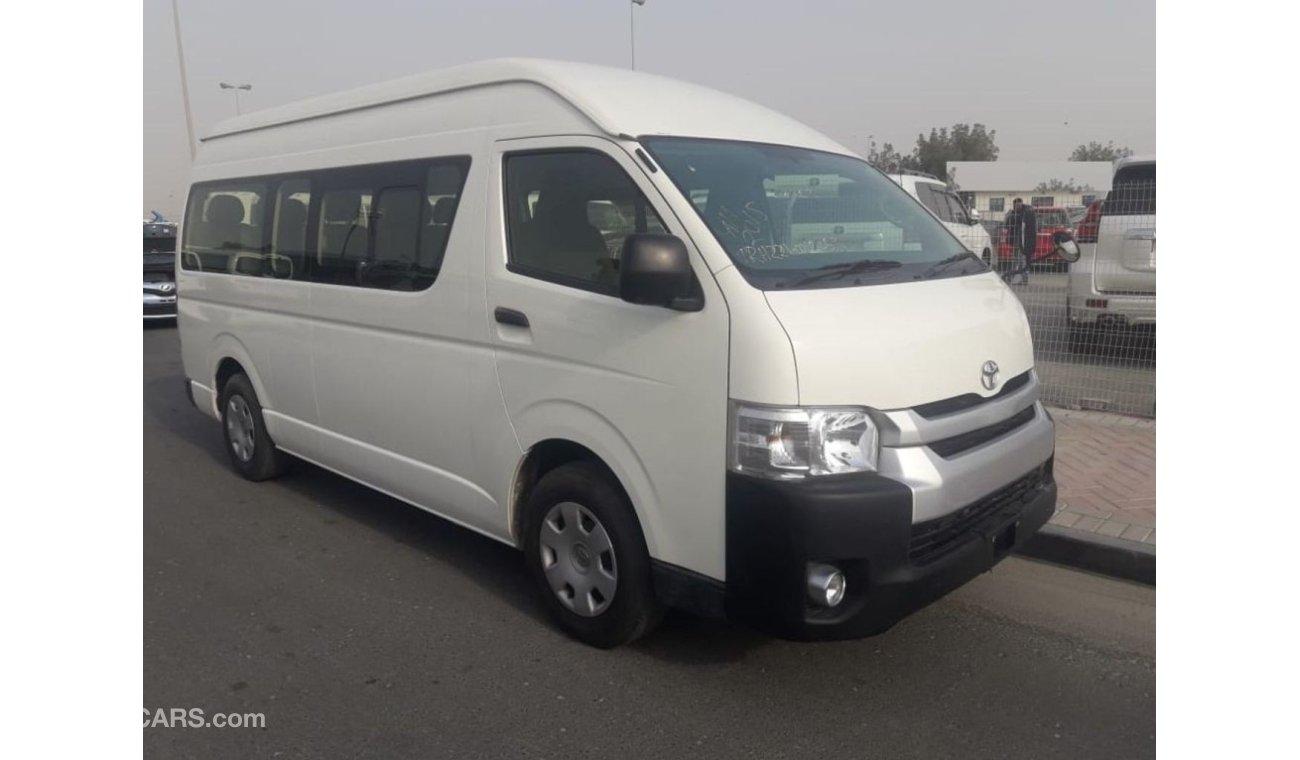 تويوتا هاياس Commuter RIGHT HAND DRIVE(Stock no PM 377 )