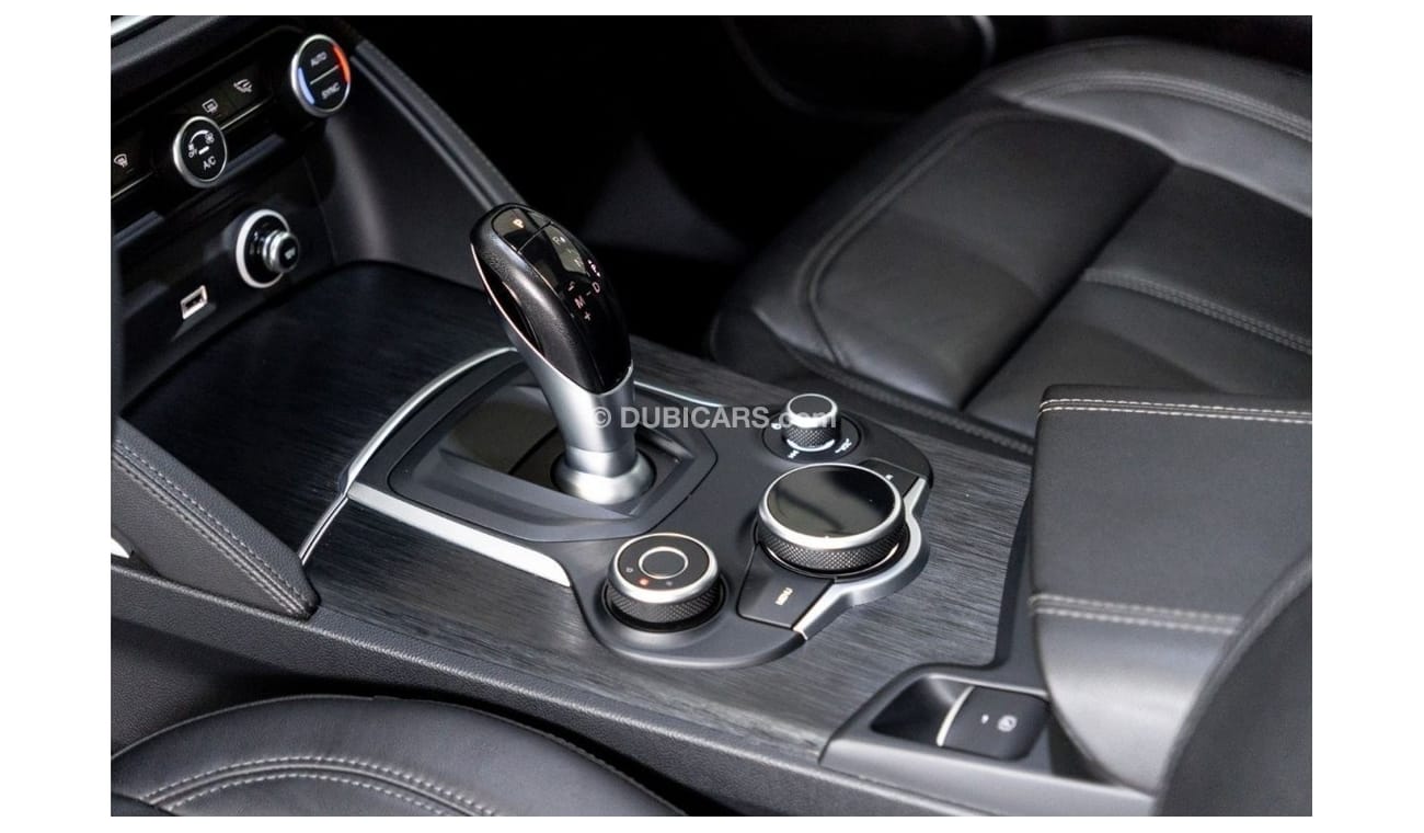 Alfa Romeo Stelvio 2020 Alfa Romeo Stelvio Super / Alfa Romeo Service & Warranty