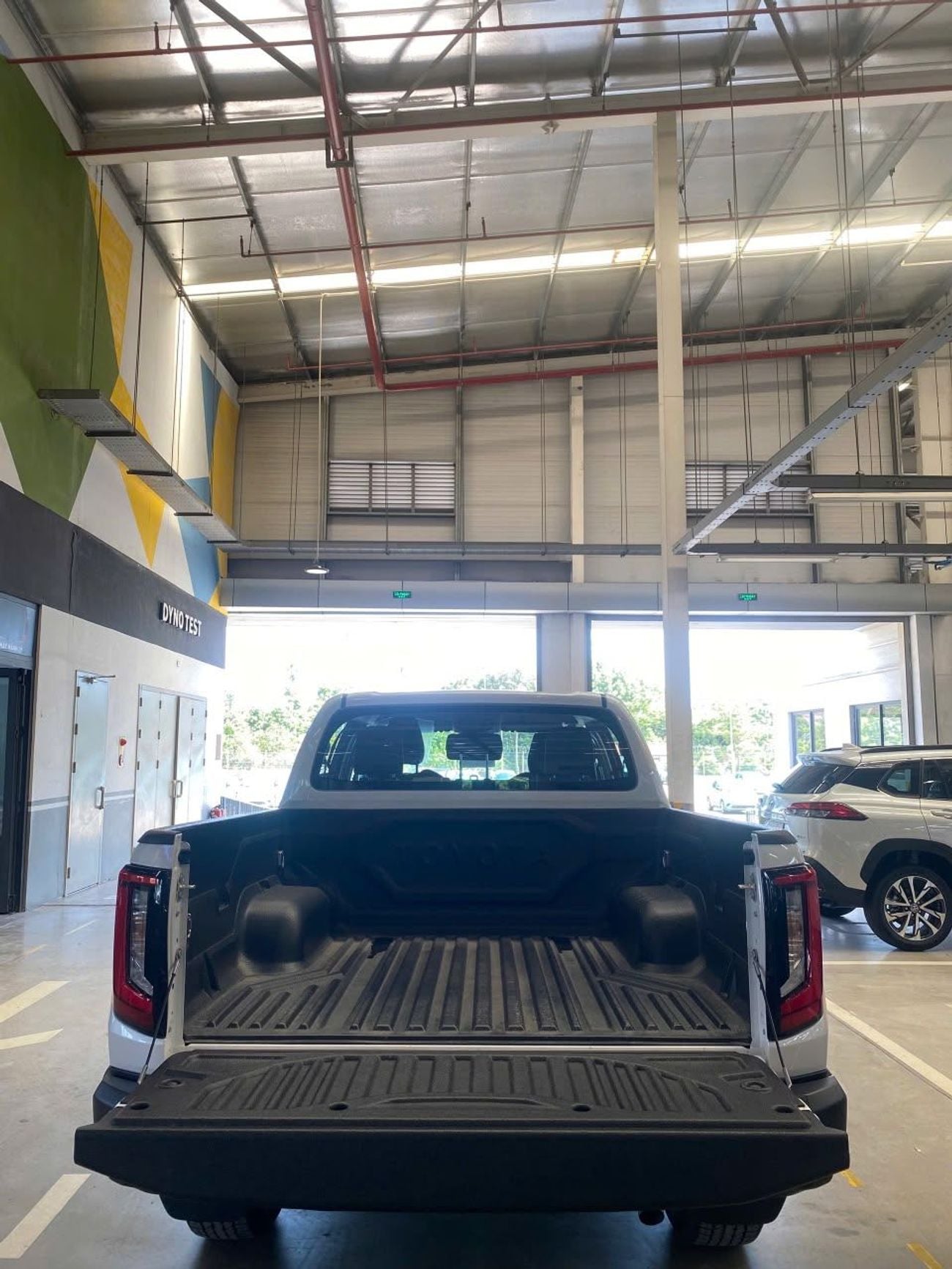 Toyota Hilux NEW SHAPE DIESEL A/T FULL OPTION DOUBLE CABIN PICKUP