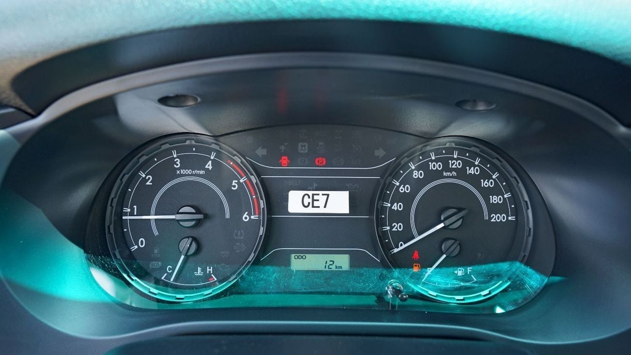 Toyota Hilux GLX | 2.4L 4x4 Manual Transmission | Touch Screen Display | Bed Liner | D-4D