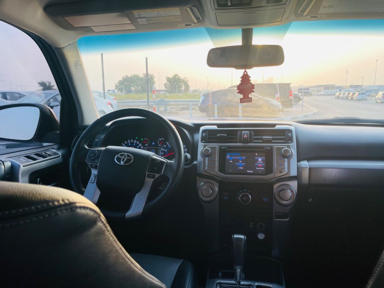 تويوتا Runner4 Leather