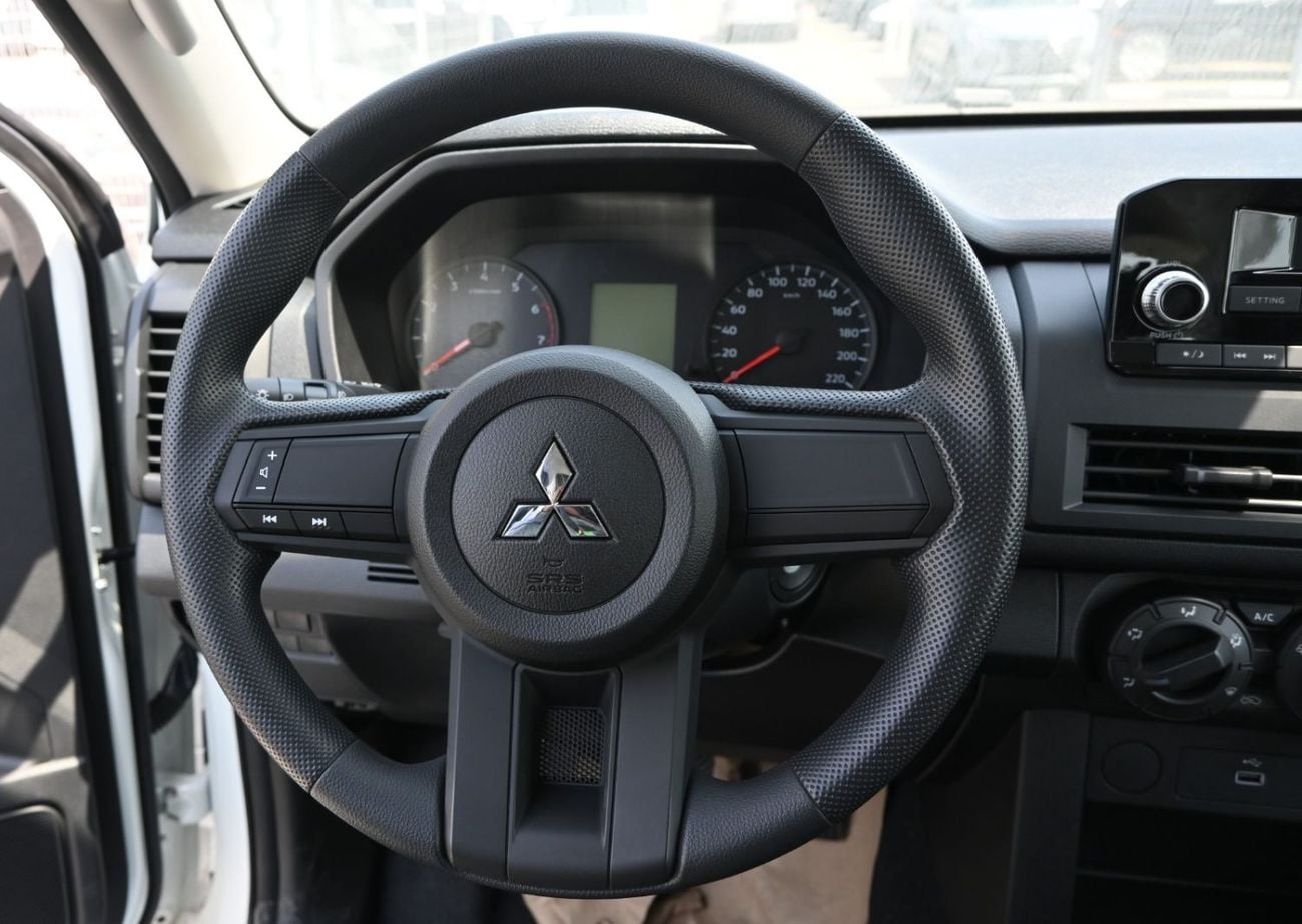 ميتسوبيشي L200 Petrol 2.4L | MT | 4x4 | Petrol | GLX