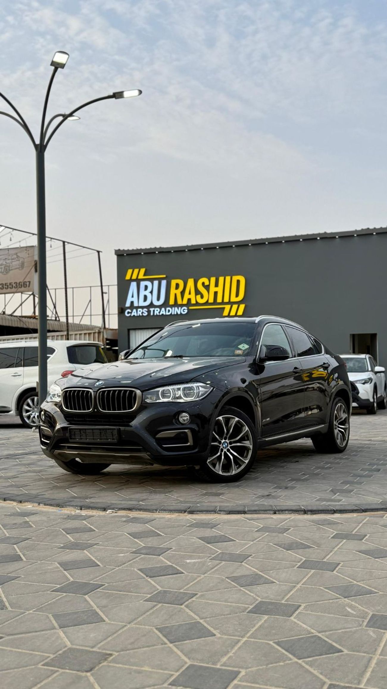 بي أم دبليو X6 50i Exclusive 4.4L