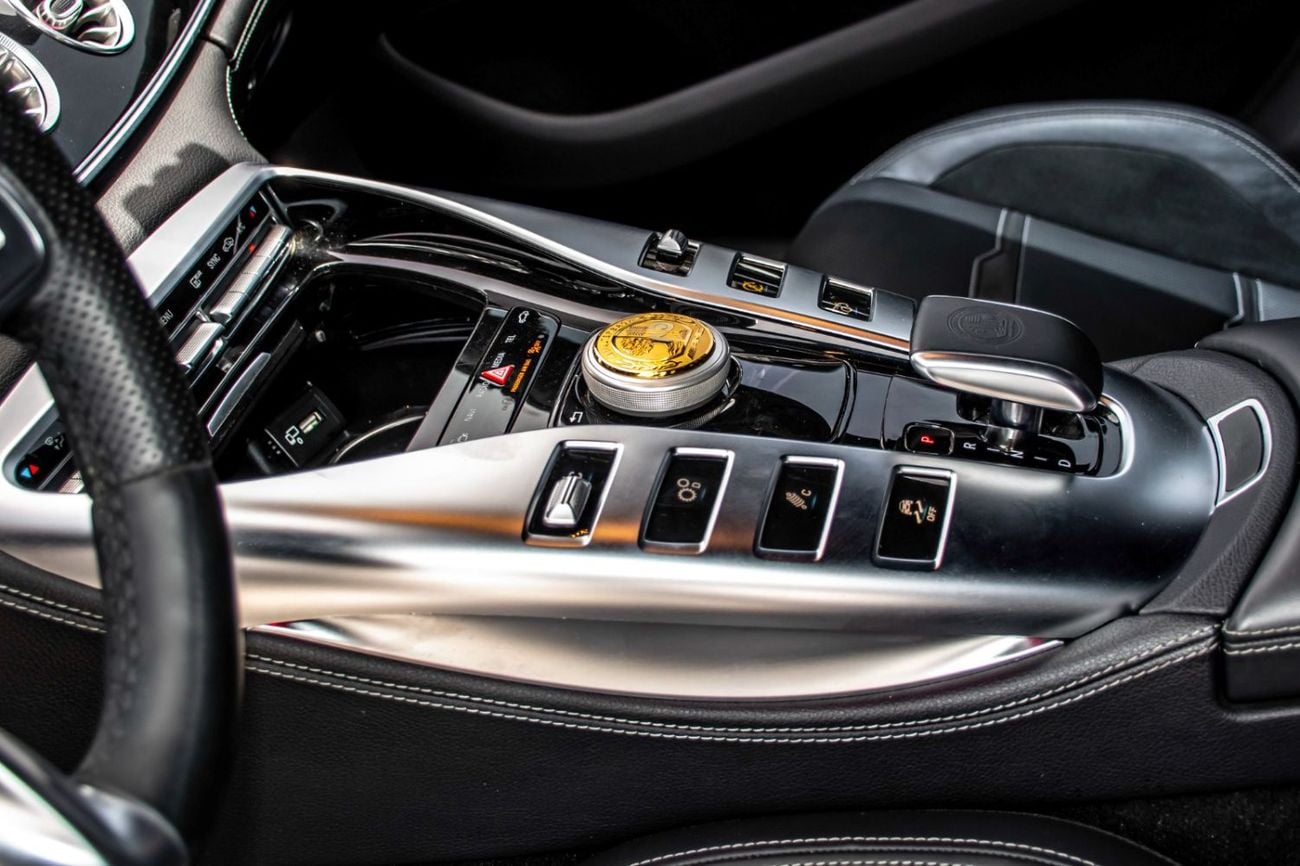 مرسيدس بنز AMG GT 43