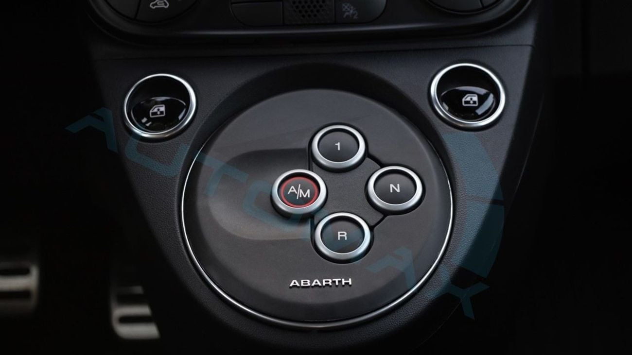 Abarth 695 (For Export , НА ЭКСПОРТ)TURISMO 1.4 TURBOCHARGED 2024 GCC Без пробега