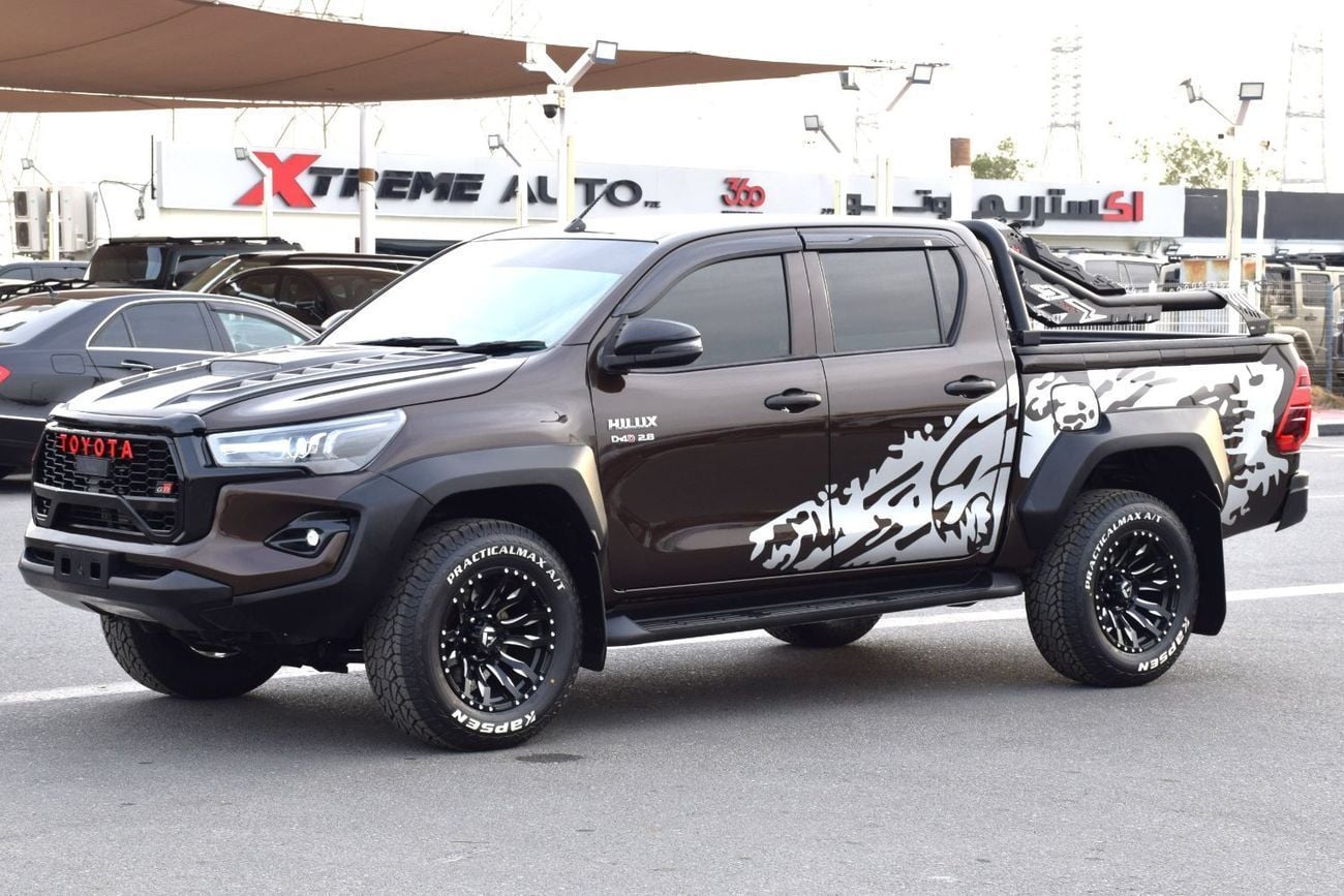 تويوتا هيلوكس 4X4 DIESEL 2.8L Right Hand (Export Only)