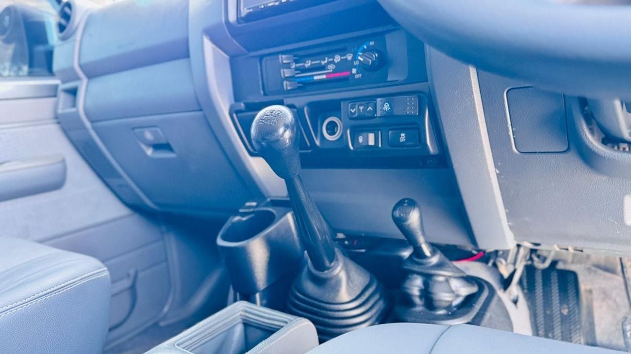 تويوتا لاند كروزر بيك آب -