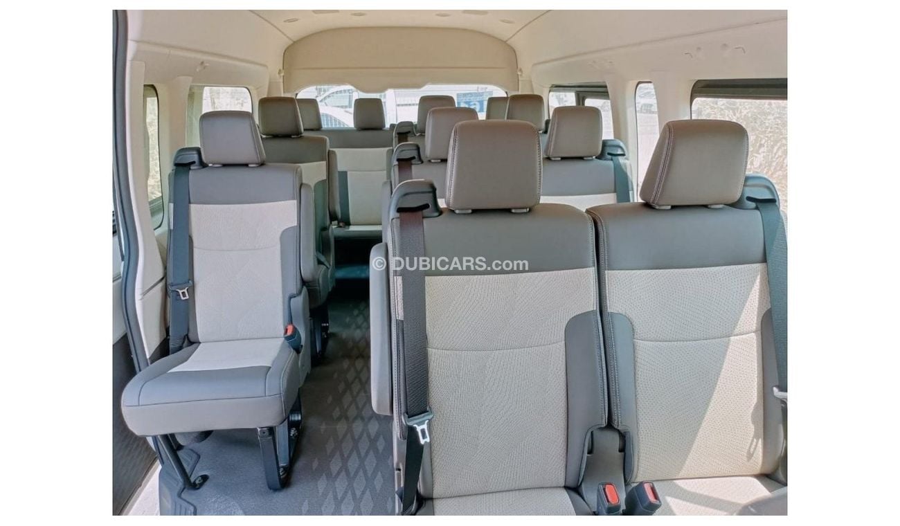 Toyota Hiace TOYOTA HIACE HIGH ROOF 2.8L DSL NEW SHAPE 3 POINT BELT
