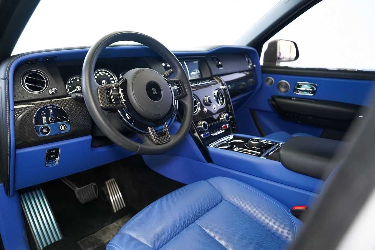 رولز رويس كولينان BLACK BADGE