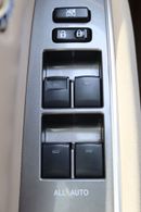 Toyota Previa ACCIDENTS FREE - GCC - ORIGINAL PAINT - S - PERFECT CONDITION INSIDE OUT