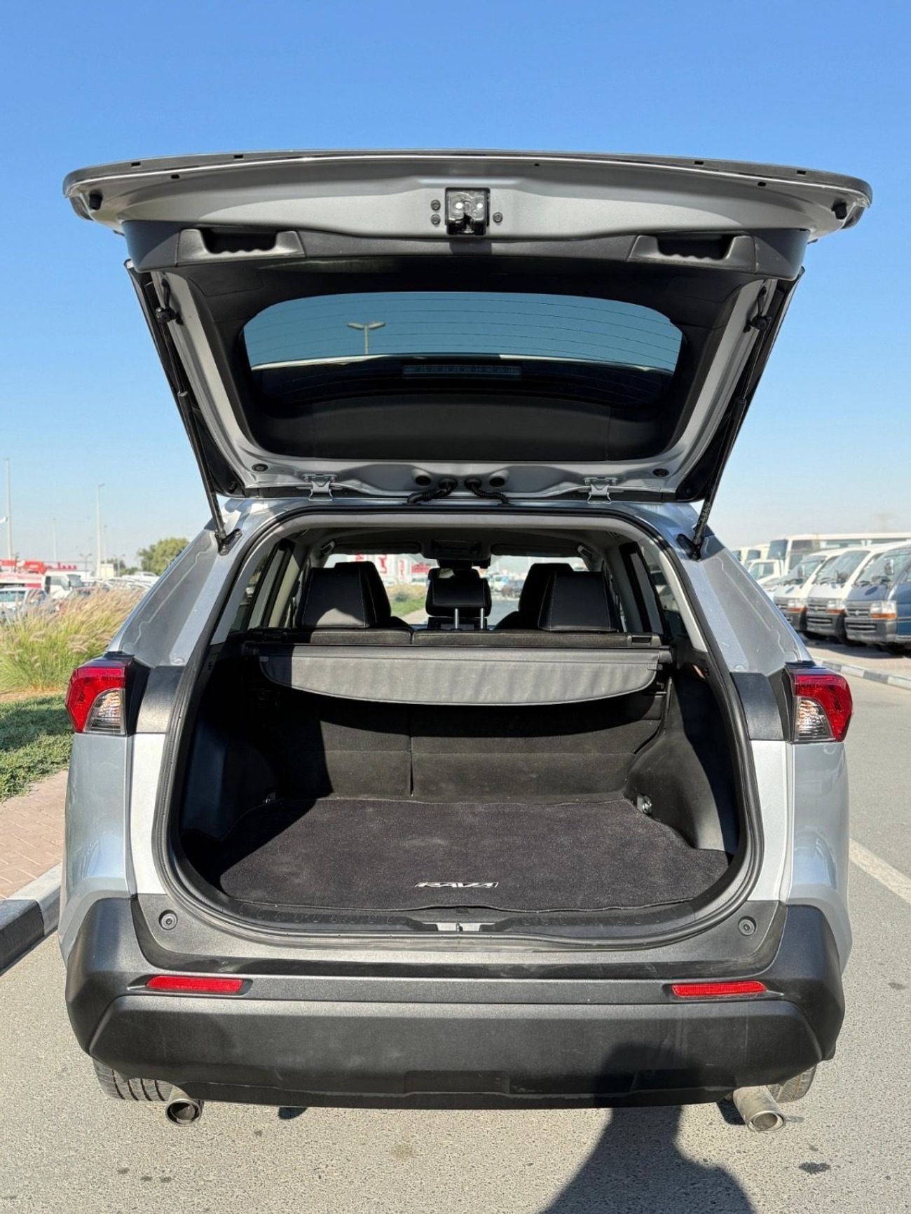 Toyota RAV4 AWD 2.5 Hybrid leather seats 2019