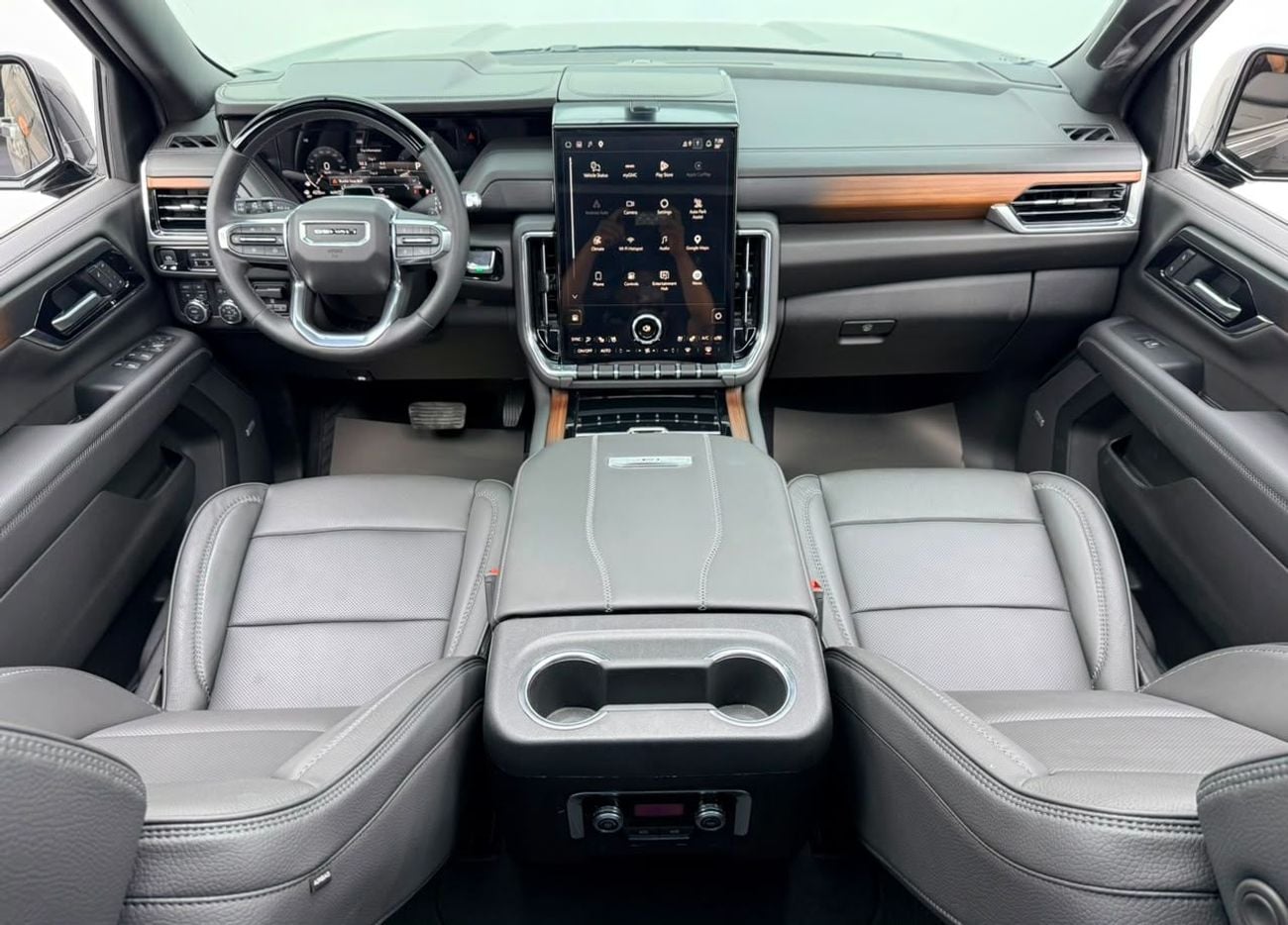 جي أم سي يوكون DENALI 2025 GMC Yukon Denali, 2030 GMC Warranty + Service Pack, Full GMC Service History, Very Low K
