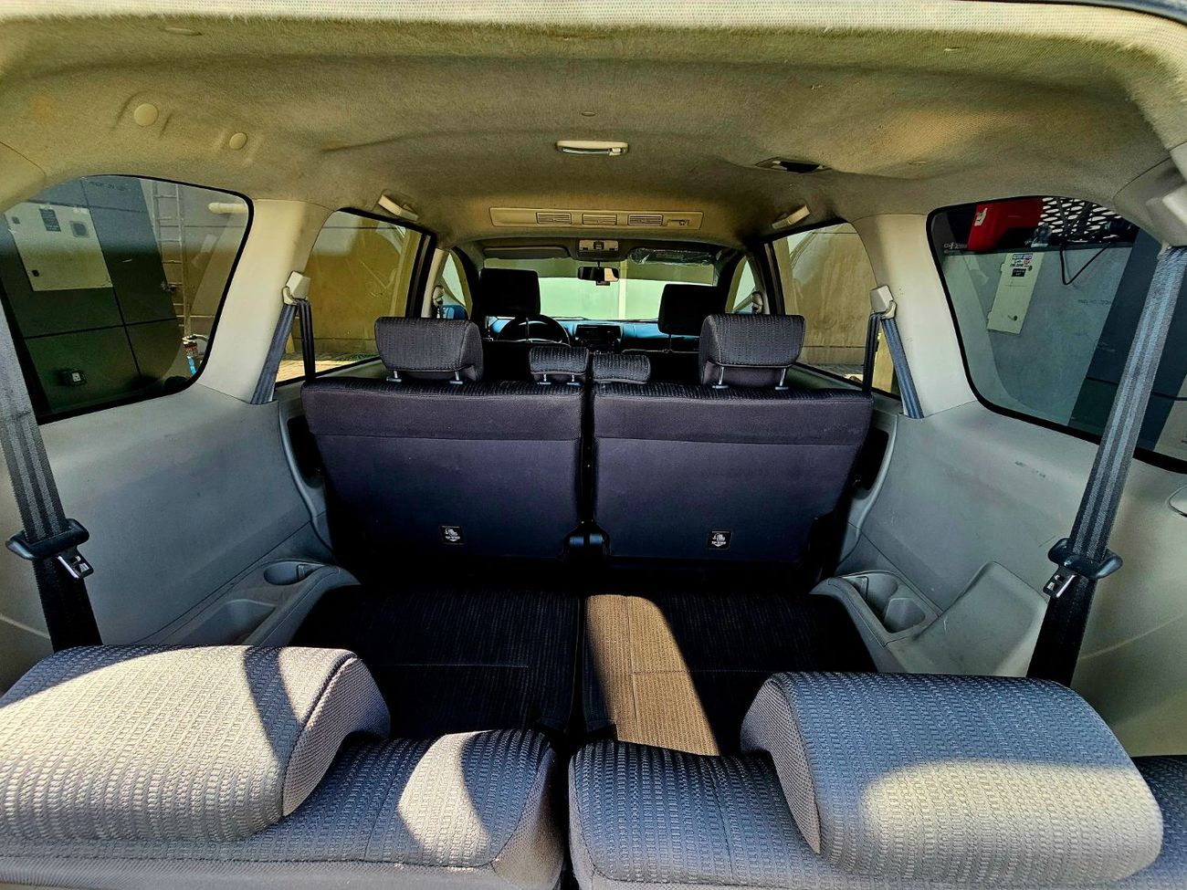 تويوتا أفانزا / PASSENGER 7 SEATS/ LOW MILEAGE