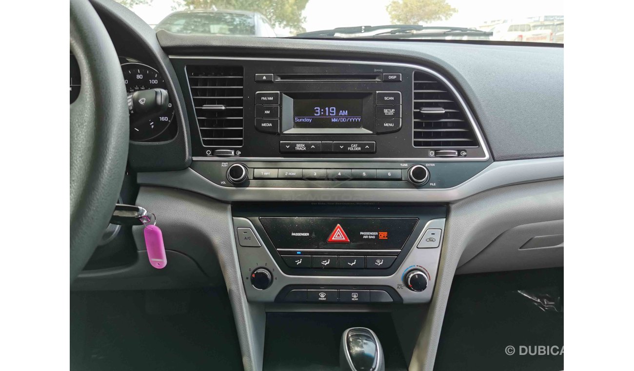 Hyundai Elantra 2.4L, 15" Tyre, DRL LED Headlights, Drive Mode, Headlight Control Switch, Fabric Seats (LOT # 502)