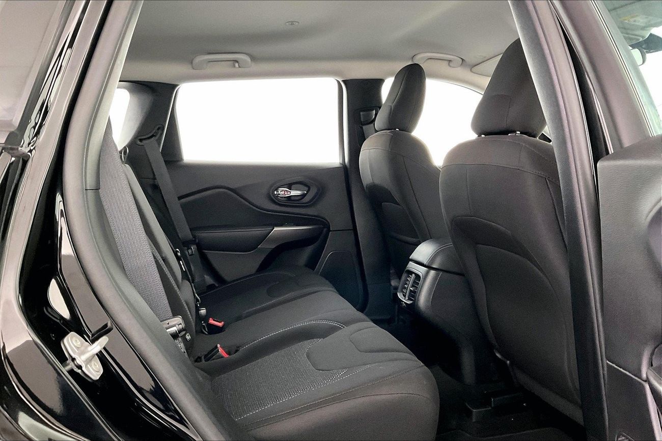 Infiniti Q50 Premium / Luxe | 1 year free warranty | 0 Down Payment