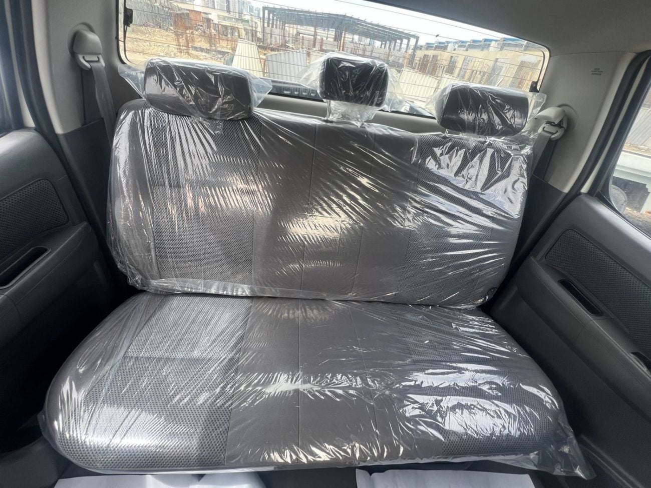 Toyota Hilux DLX RIGHT HAND DRIVE ONLY FOR EXPORT