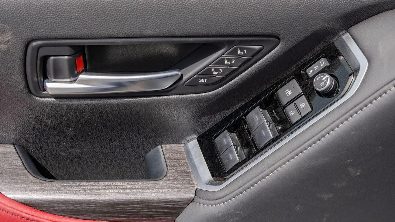 تويوتا لاند كروزر 2026 Toyota Land Cruiser VXR 3.5L Twin Turbo AT Petrol (Silver)