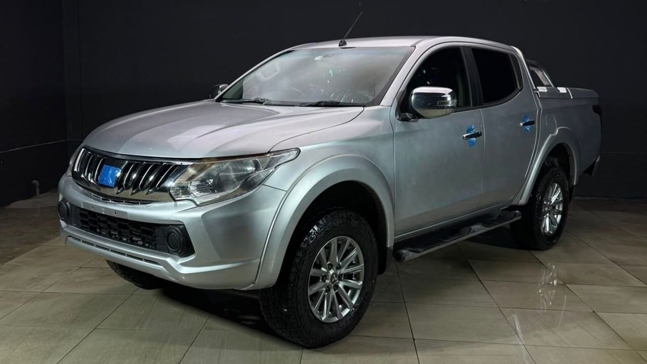 ميتسوبيشي تريتون DIESEL 4.0L RIGHT HAND DRIVE ONLY FOR EXPORT AVAILABLE