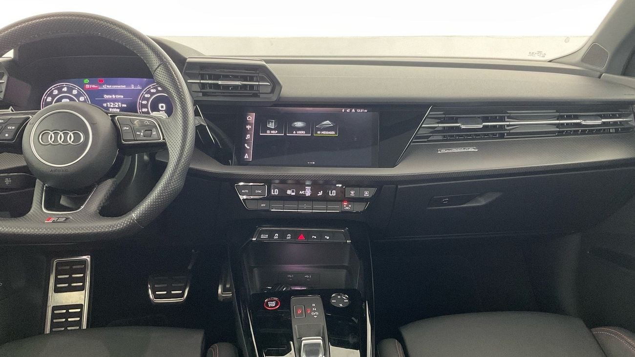 أودي RS3 TFSI quattro | شامل الضمان | 0 ﺪﻔﻋﺓ ﺃﻮﻟﻯ