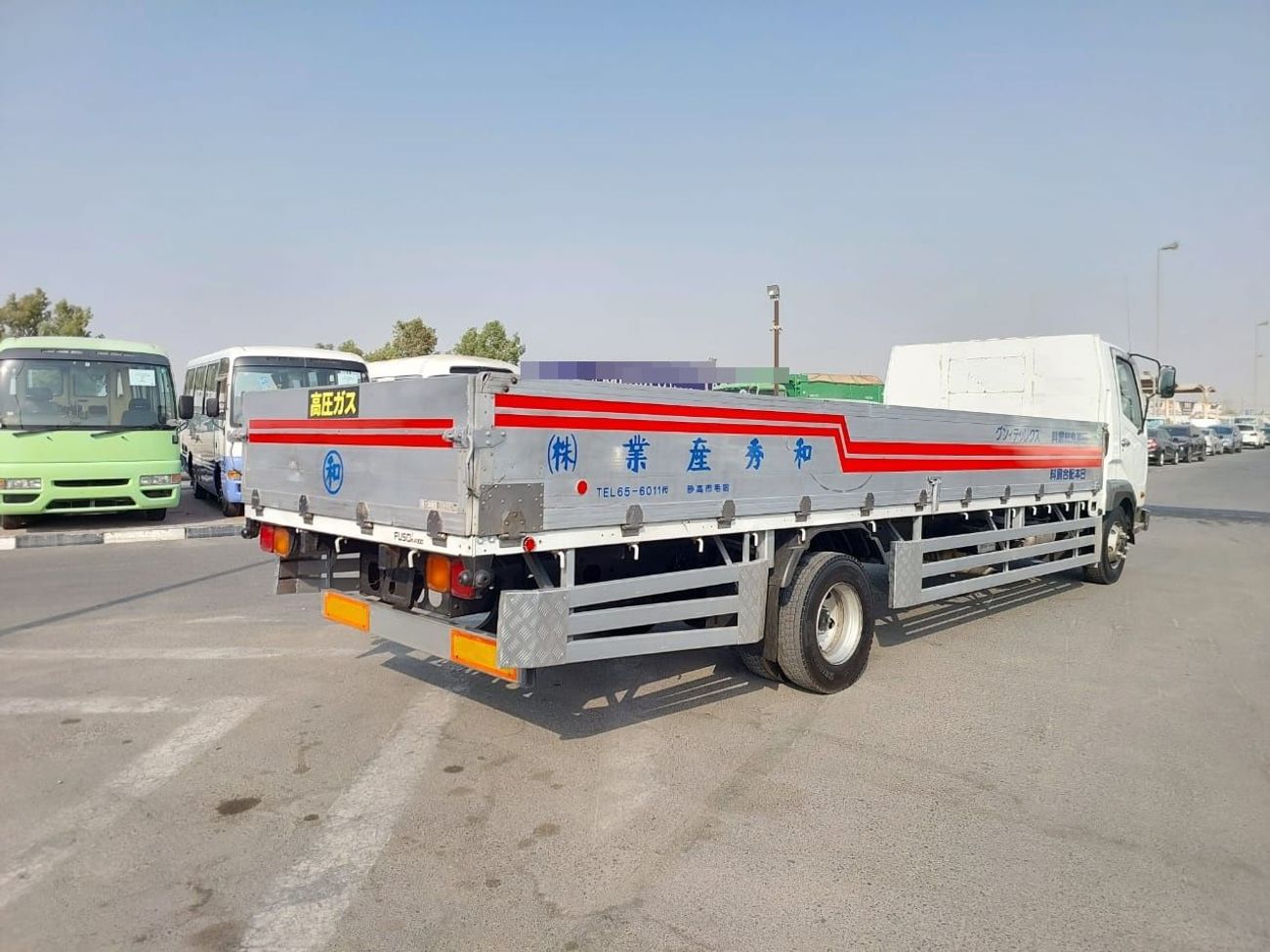 Mitsubishi Fighter MITSUBISHI FIGHTER TRUCK RHD 1998 MODEL 8.2 L DIESEL MANUAL(PM40025)