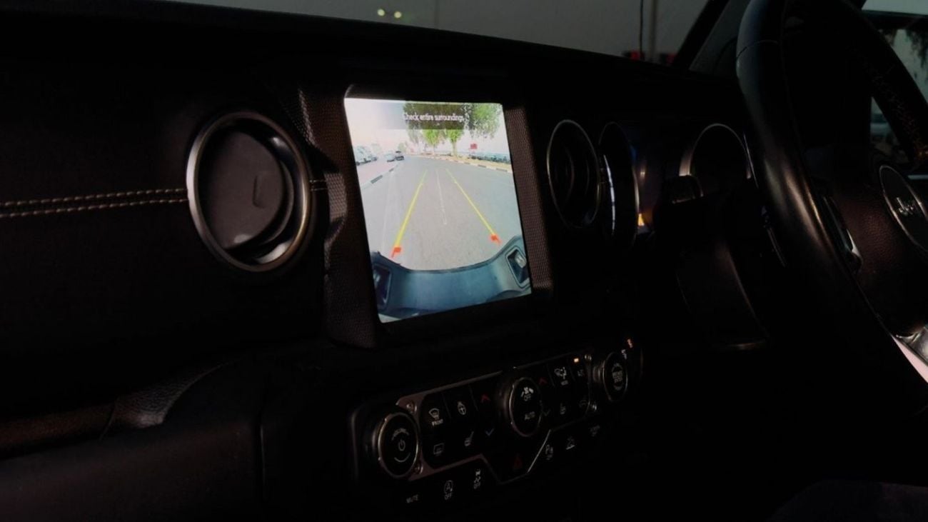 جيب جلادياتور -