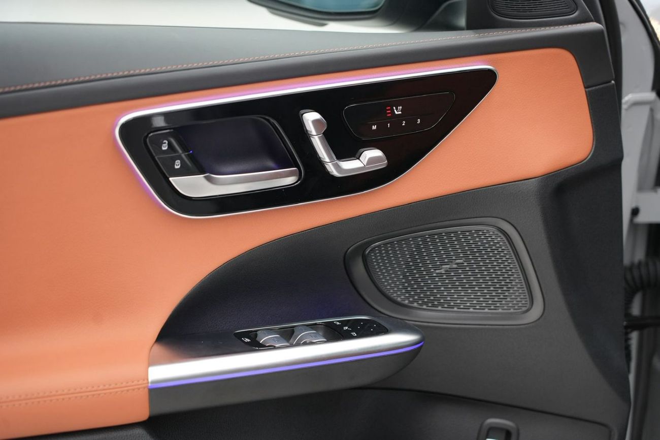 مرسيدس بنز C 200 Mercedes-Benz C 200 Premium  | 2026 GCC 0km | Agency Warranty | AMG Package | 360 View