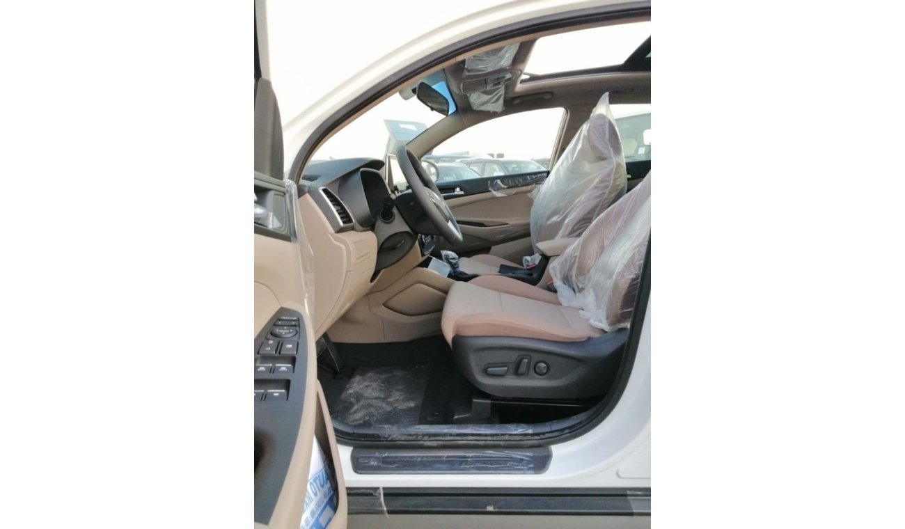 Hyundai Tucson 2.0 with sun roof