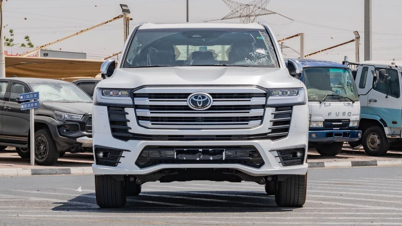 تويوتا لاند كروزر 2026 Toyota Land Cruiser 300 VXR 3.5L AT Petrol Twin Turbo (White-Beige)