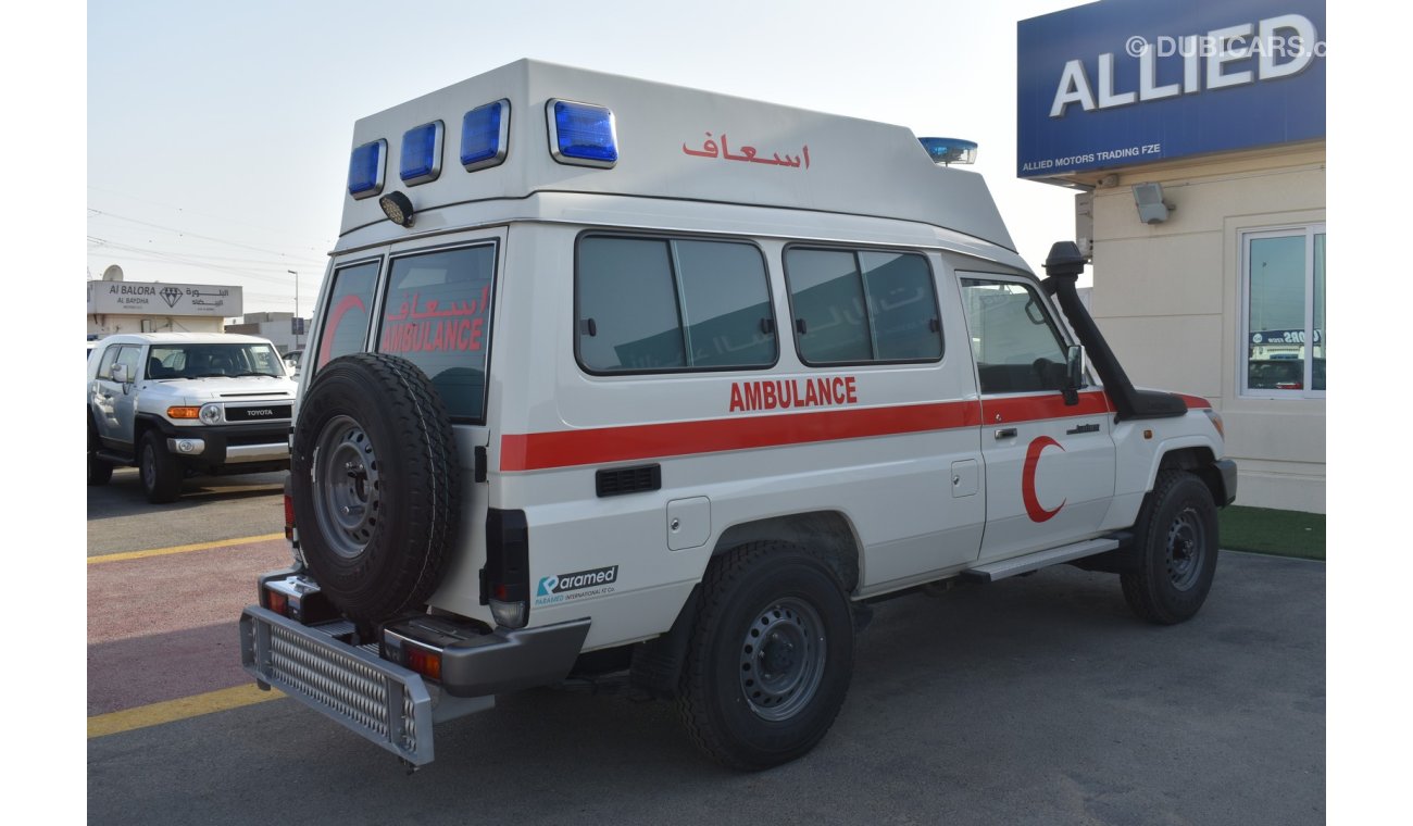 تويوتا لاند كروزر هارد توب Toy. LC 78 H/T 4.0L PET - M/T - 20YM - H/RF AMBULANCE (FOR EXPORT ONLY)