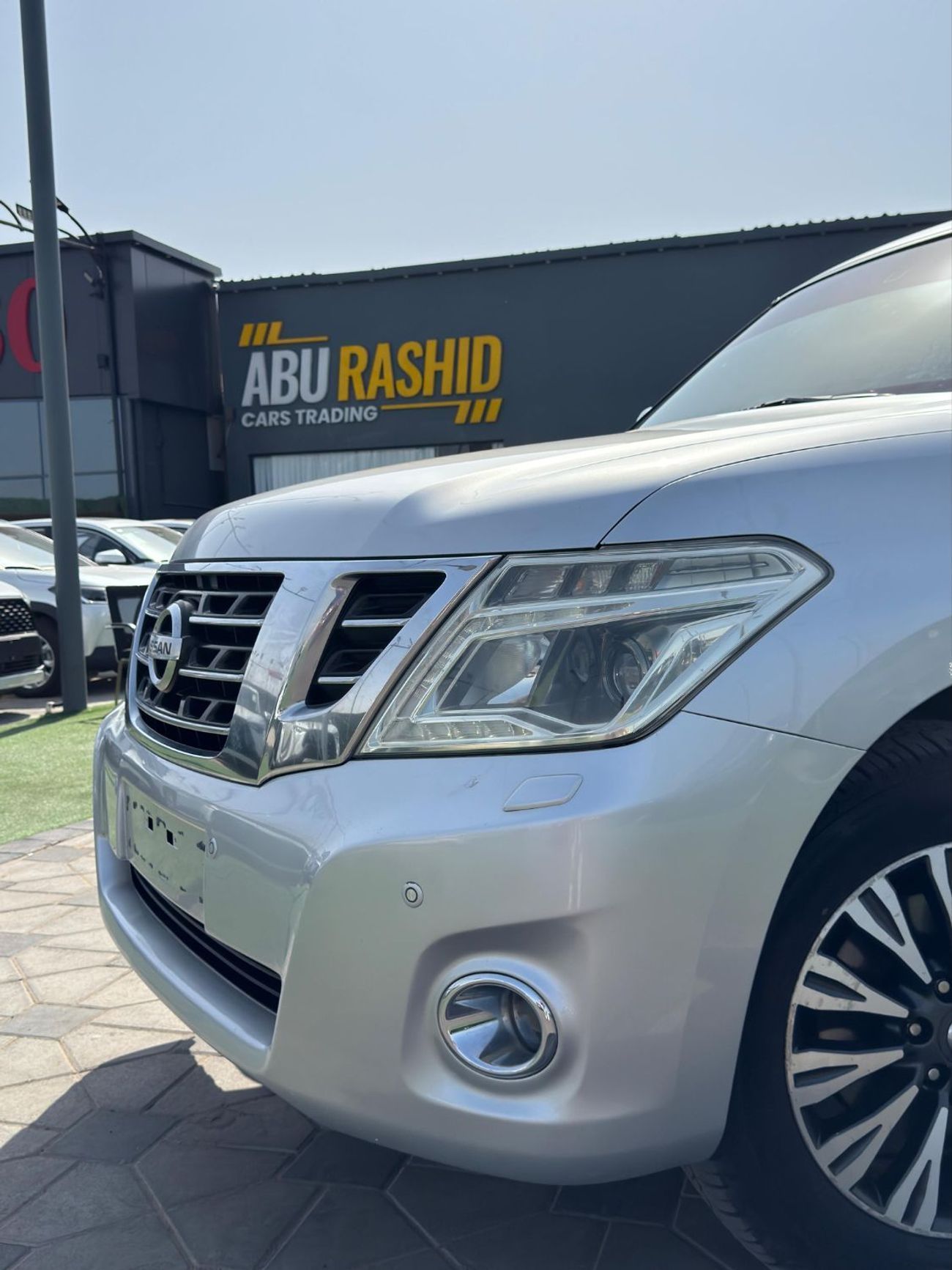 Nissan Patrol LE Titanium 5.6L