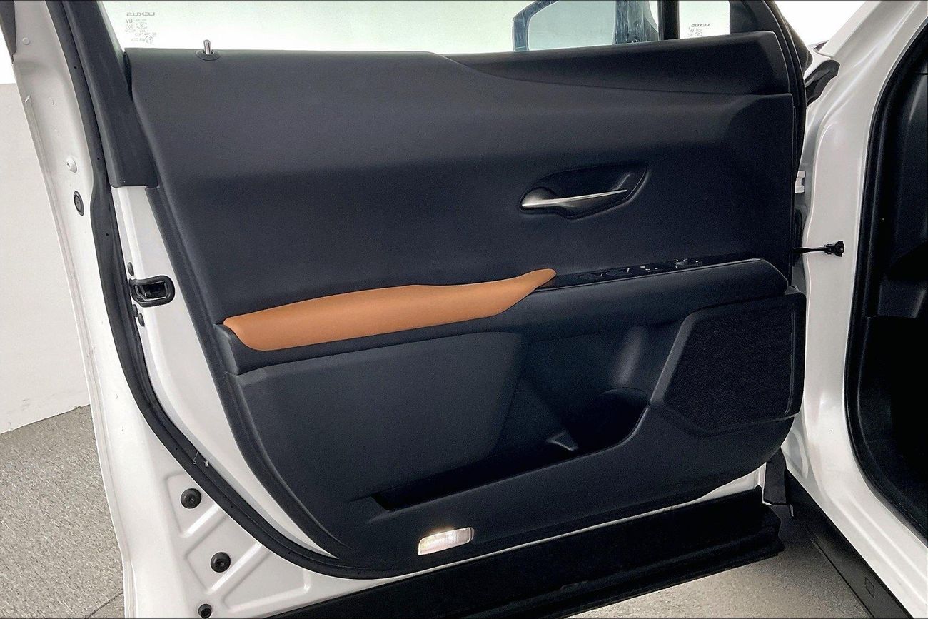 Lexus UX200 Premier | Guaranteed Warranty | 0 Down Payment