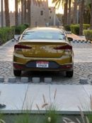 Hyundai Elantra Standard 2.0L GCC 2.0L