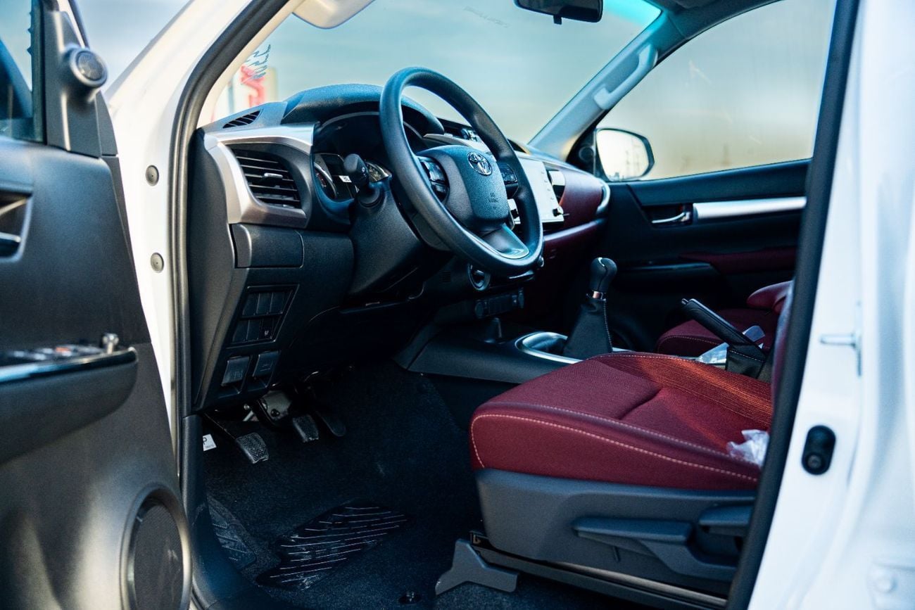 تويوتا هيلوكس 2026 Toyota Hilux D/C  M/T  (2.7L   4WD)
