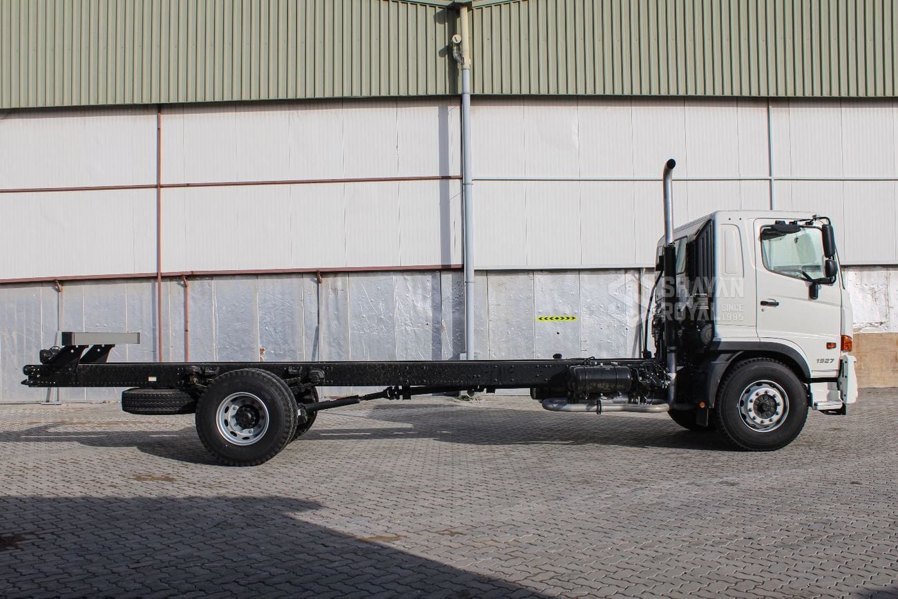 Hino 500 GH 1927 TRUCK CHASSIS 13.5T PAYLOAD 7.7L DIESEL MT EURO 4 2025MY