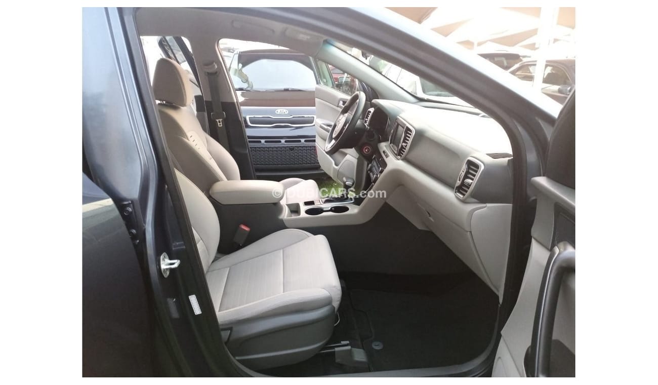 كيا سبورتيج كيا سبورتاج  2400 سى سى موديل 2018 مثبت سرعة تحكم رنجات حساسات شاشة كاميرا خلفية بحالة ممتازة