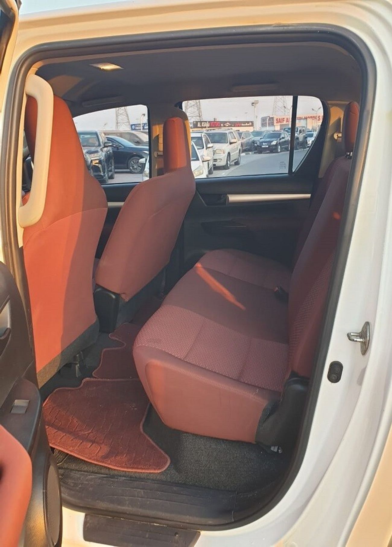 تويوتا هيلوكس HILUX PICKUP 2.7L PETROL (4X4) MANUAL