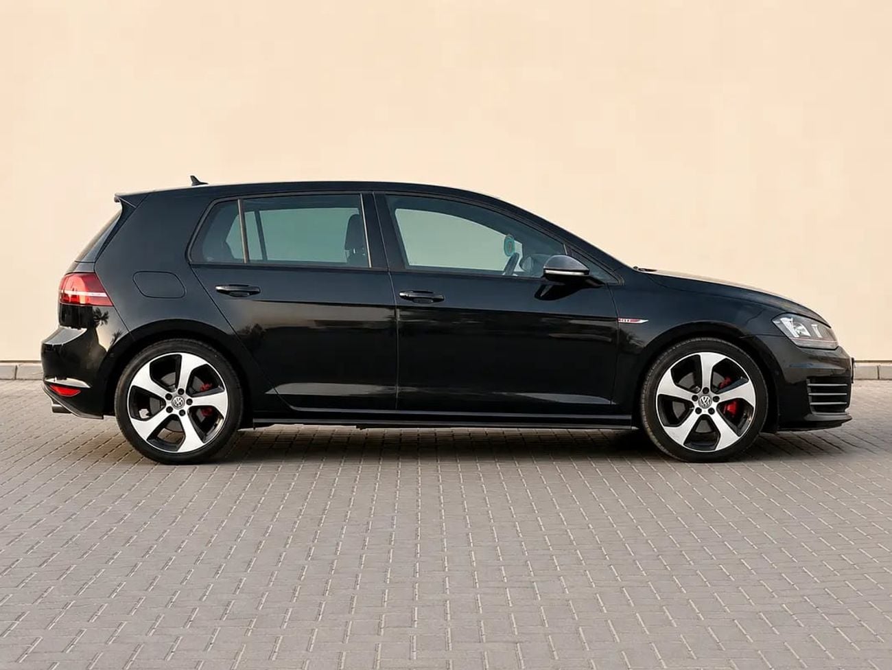 Volkswagen Golf 2,990 EMI PM | GOLF | GTI P2 | LOW MILEAGE | ORIGINAL PAINT | 0% DOWNPAYMENT
