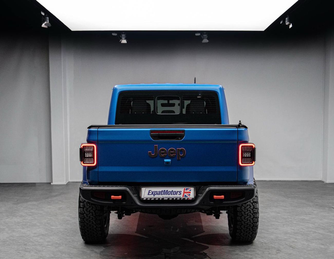 جيب جلادياتور Sand Runner 3.6L