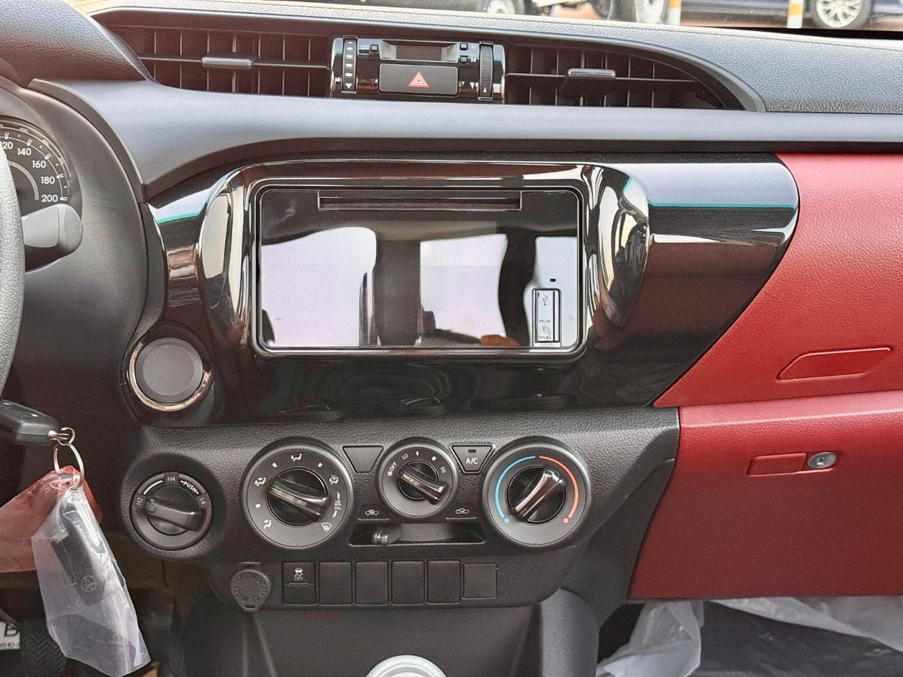 تويوتا هيلوكس TOYOTA HiLUX - SiNGLE CAB - 2.7 - (TGN126) 4WD - 2026 - WHiTE - PETROL